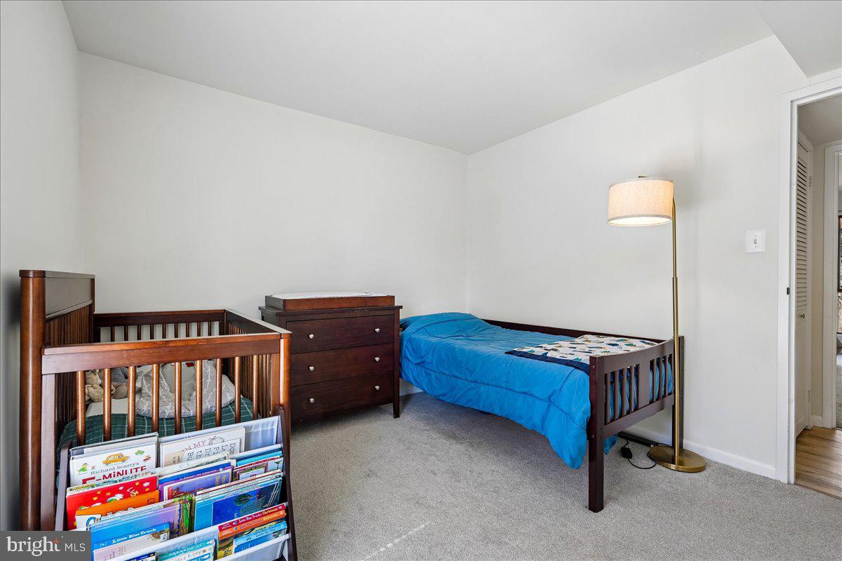 17810 Buehler Road, Unit 2C4 Olney, MD 20832 - Photo 19 of 31 Cozy children's room with bright potential.