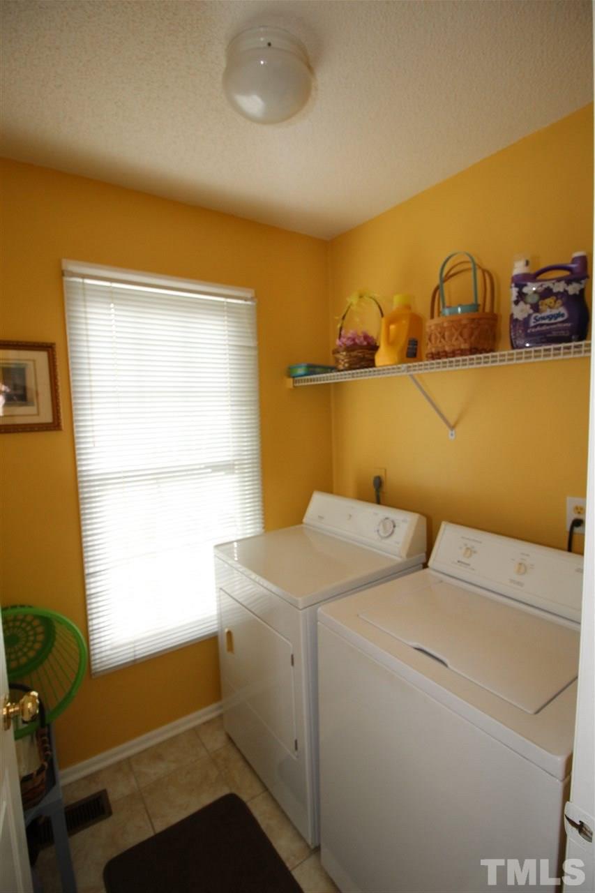 408 Wildoat Place Raleigh, NC 27610 - Photo 14 of 25 Gallery Image 14