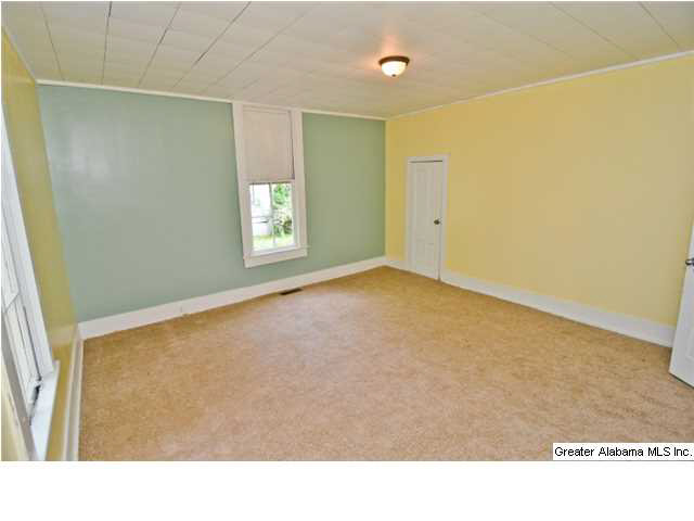 1017 15th Place Southwest Birmingham, AL 35211 - Photo 7 of 30