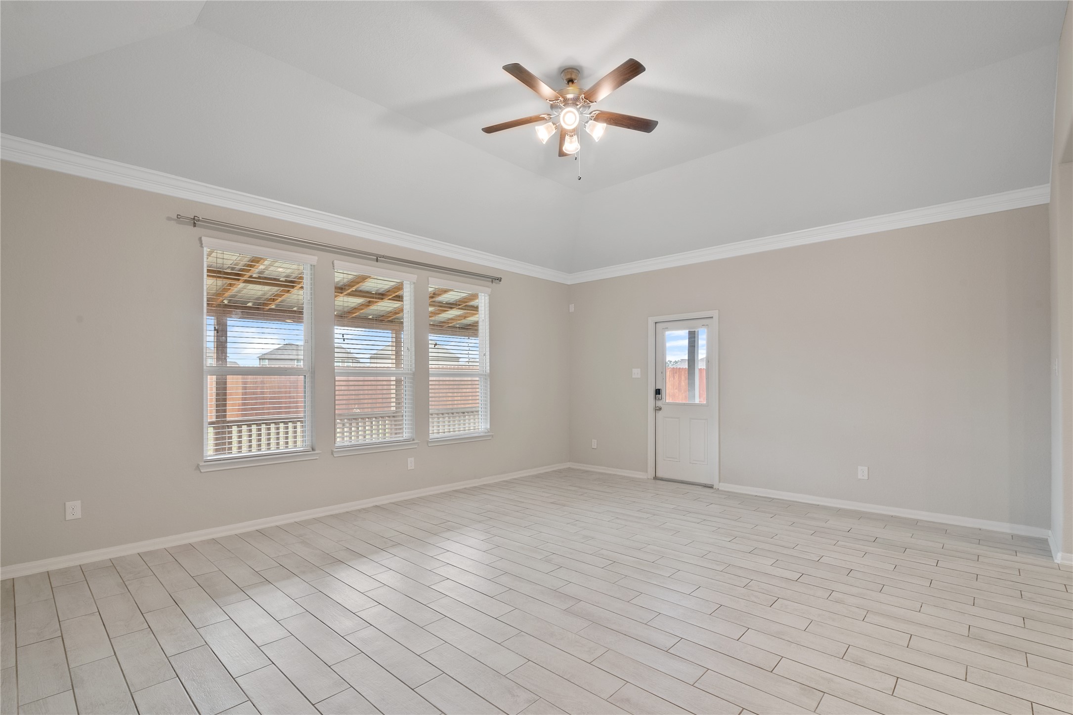 16320 Olive Sparrow Drive Conroe, TX 77385 - Photo 12 of 40