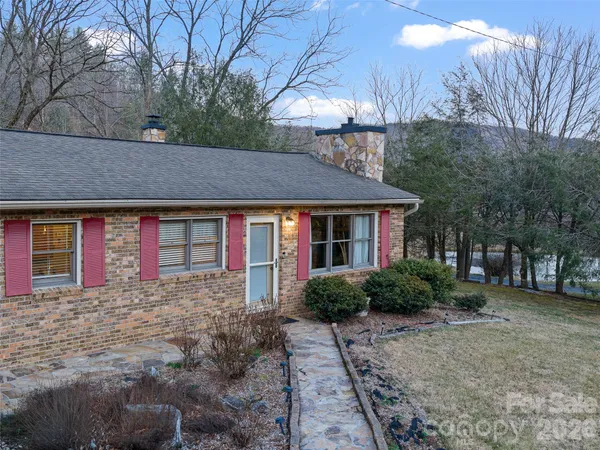 $215,000 | 1280 Hamburg Road, Bakersville, NC 28705