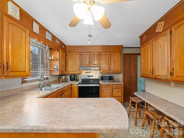 $215,000 | 1280 Hamburg Road, Bakersville, NC 28705