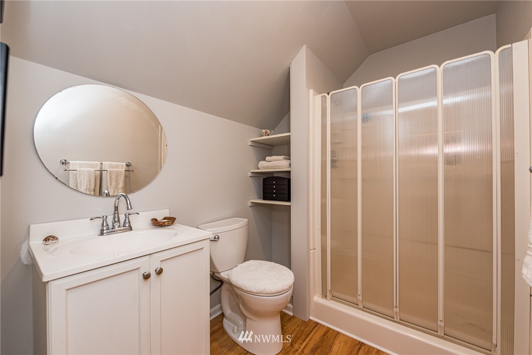 481 Holgerson Road Sequim, WA 98382 - Photo 30 of 40 a bathroom with a sink toilet and shower