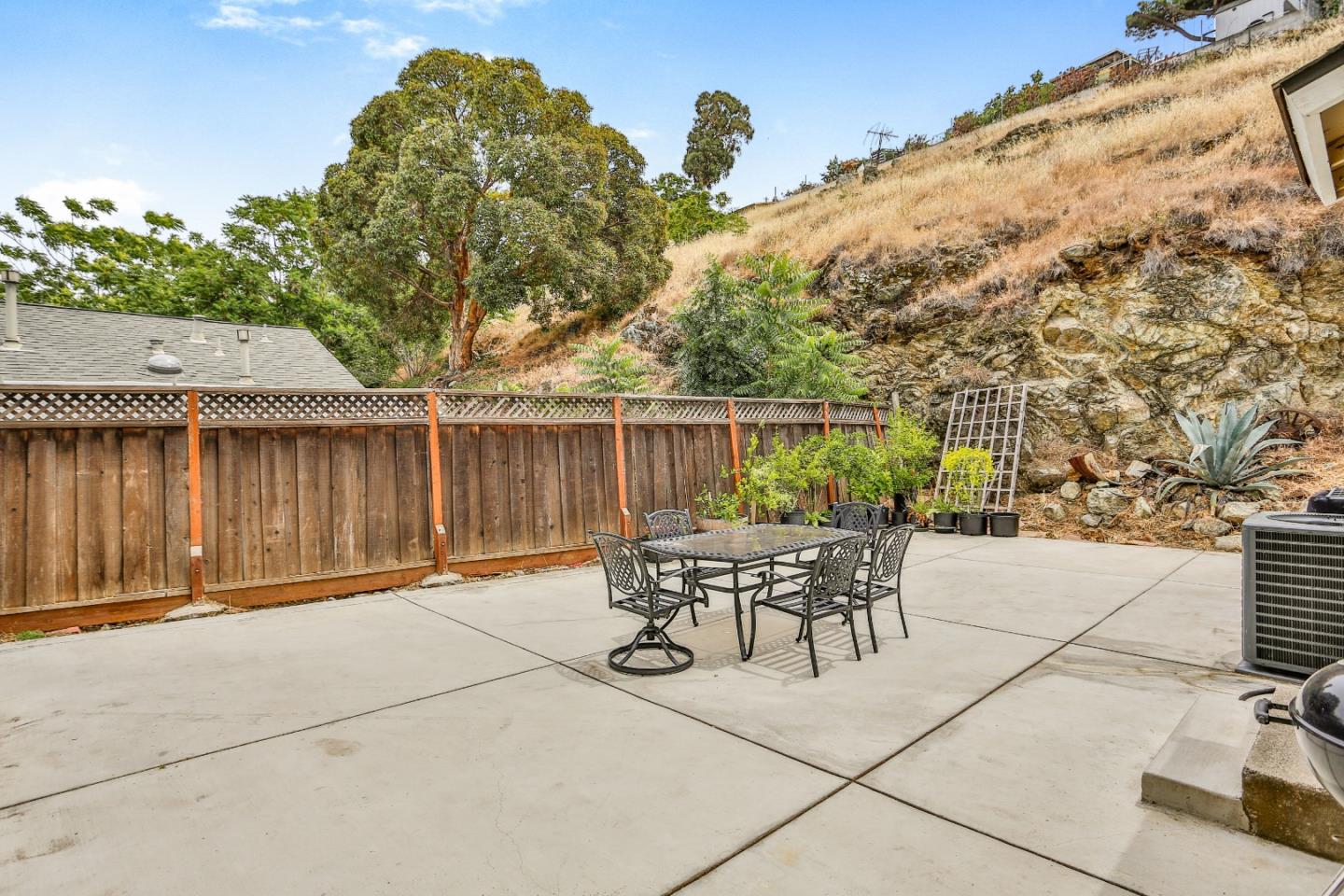160 Senter Road San Jose, CA 95111 - Photo 3 of 52 Gallery Image 3