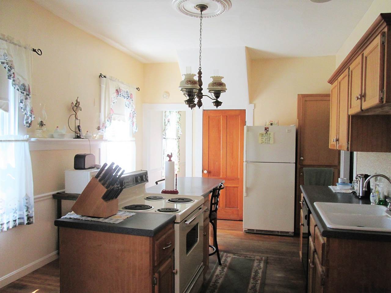 7 Atkinson Street Rockingham, VT 05101 - Photo 12 of 26