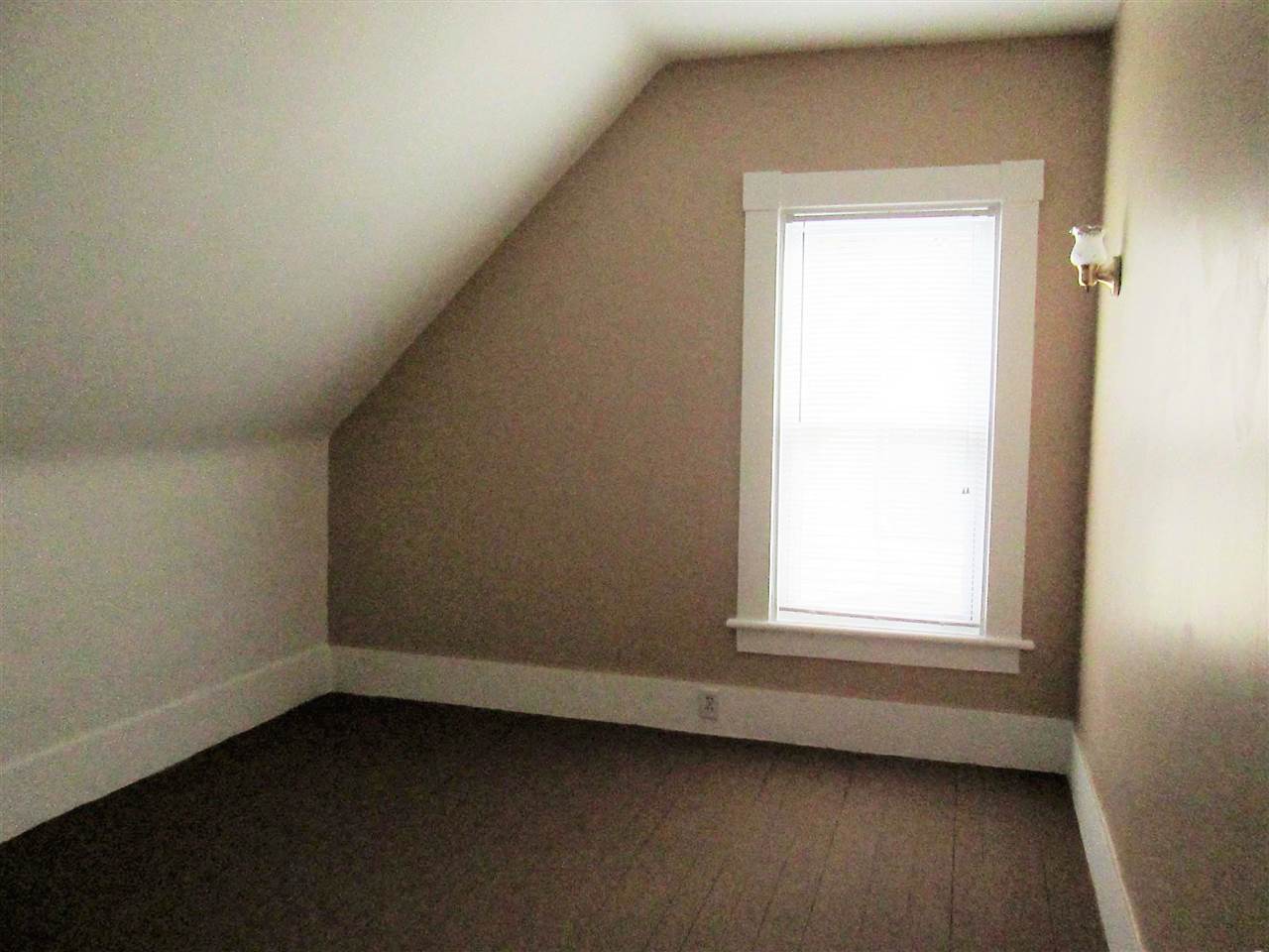 7 Atkinson Street Rockingham, VT 05101 - Photo 21 of 26