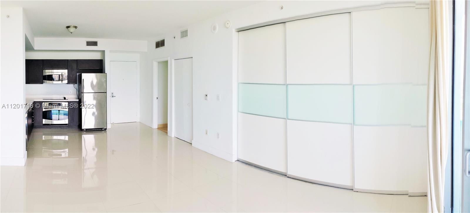 90 Southwest 3rd Street, Unit 2106 Miami, FL 33130 - Photo 5 of 25 Gallery Image 5