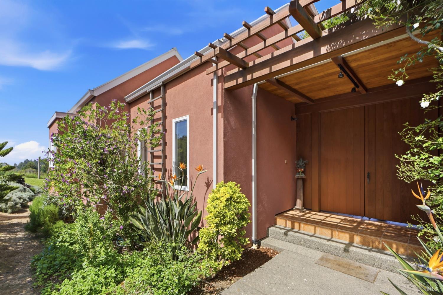 2045 Muniz Ranch Road Jenner, CA 95450 - Photo 4 of 70