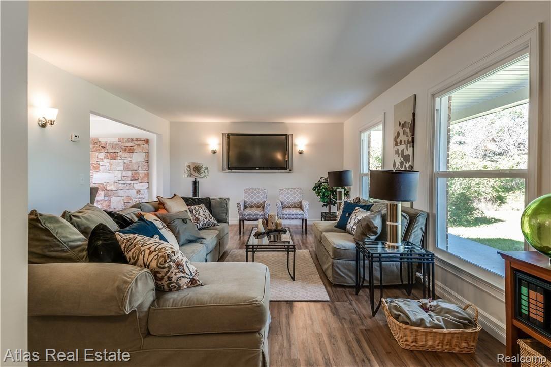11022 Hegel Road Goodrich, MI 48438 - Photo 26 of 78 Interiors (1 of 55).jpg