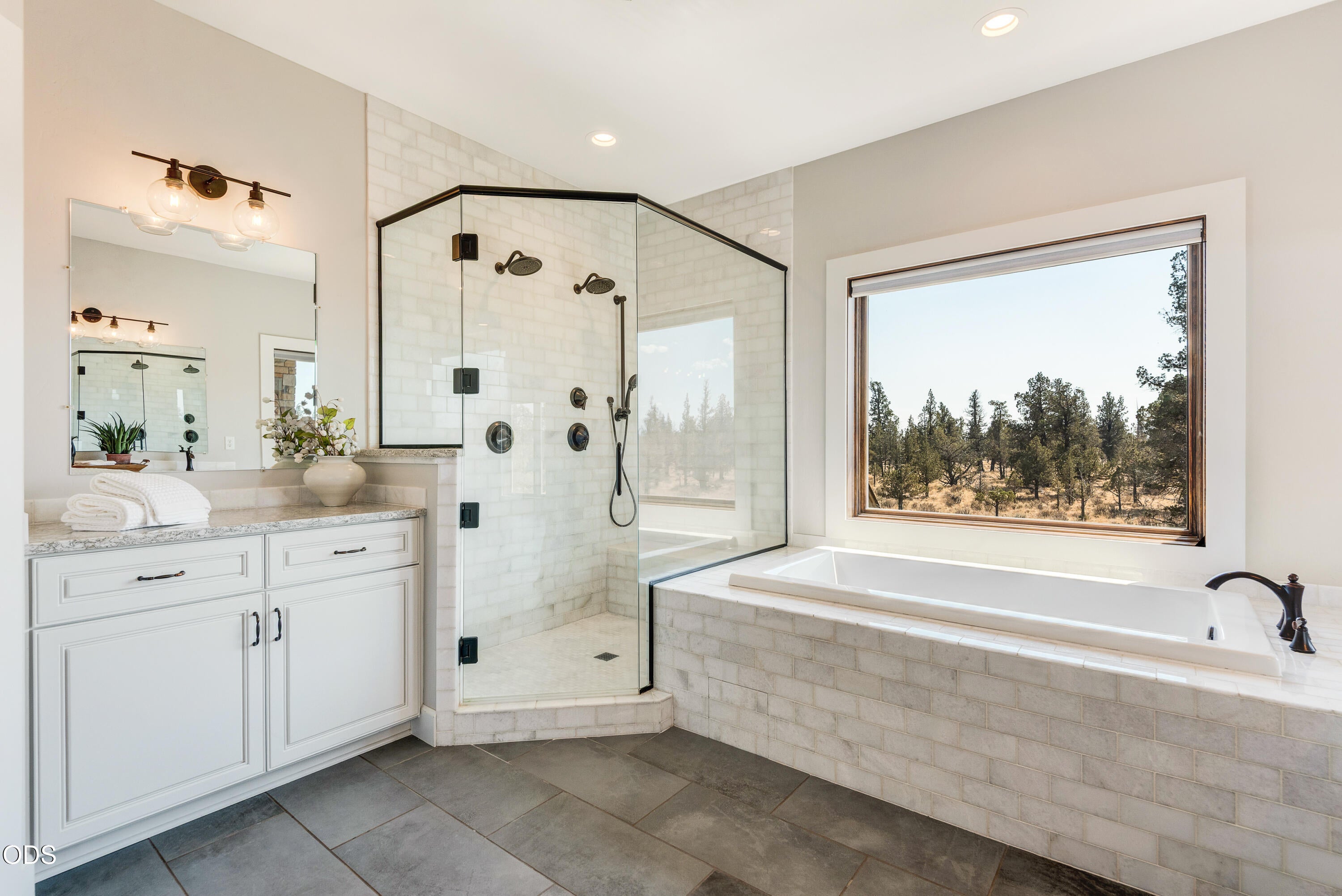 18150 Wanona Road Sisters, OR 97759 - Photo 26 of 42 Gallery Image 26