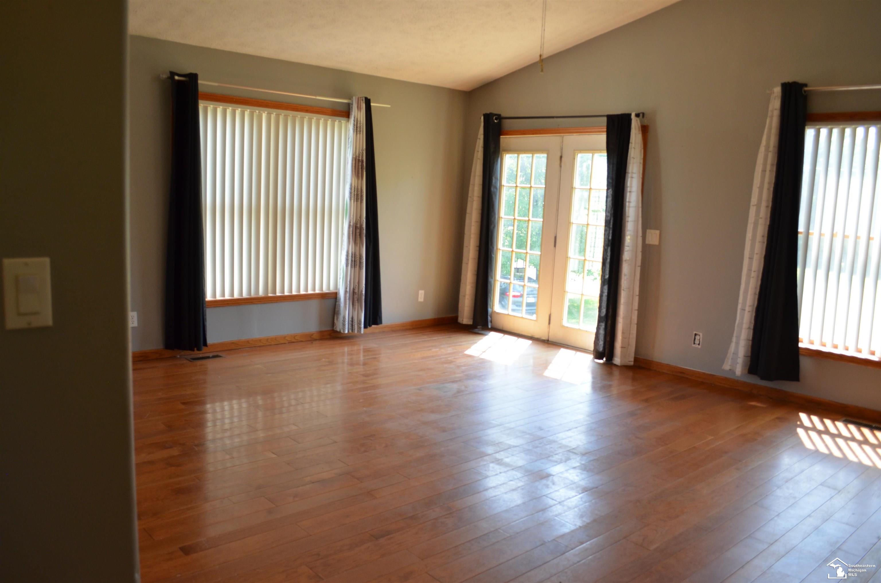 2977 Oakley Road Stockbridge, MI 49285 - Photo 10 of 34