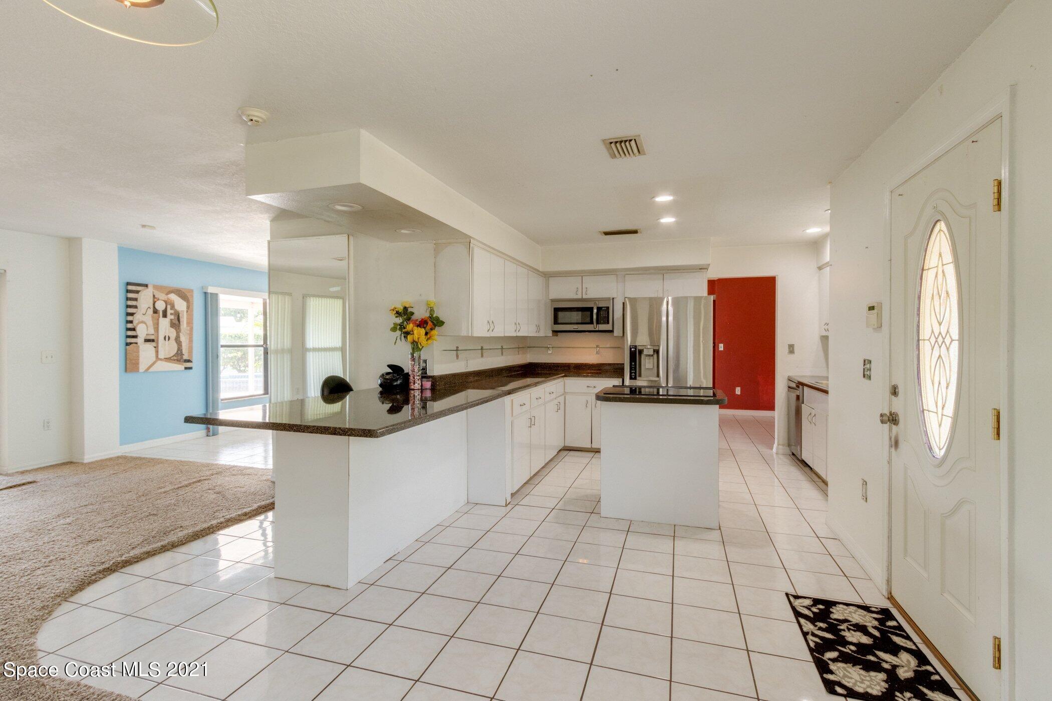 931 Bali Road Cocoa Beach, FL 32931 - Photo 12 of 42 Kitchen