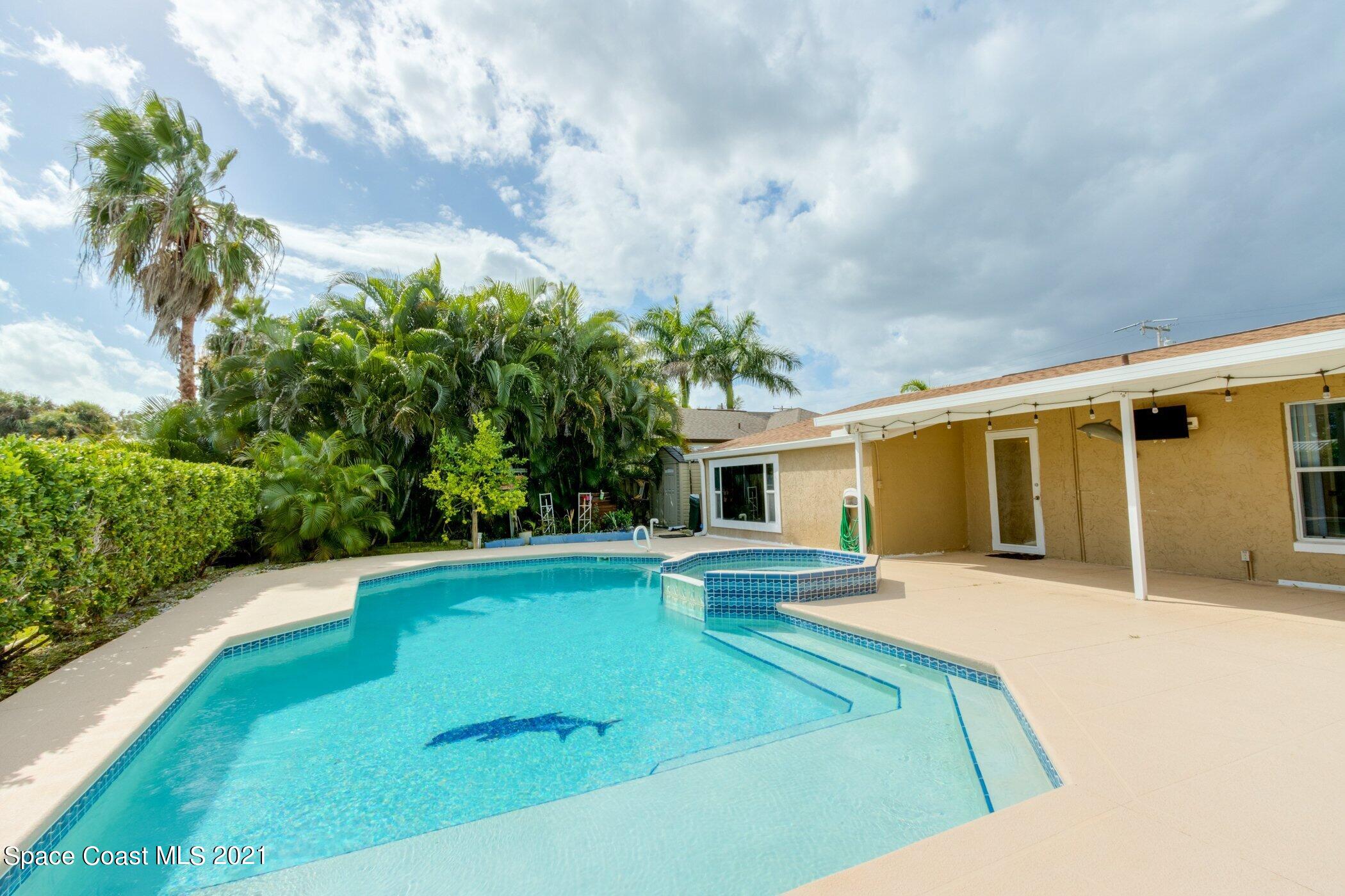 931 Bali Road Cocoa Beach, FL 32931 - Photo 28 of 42 Covered patio