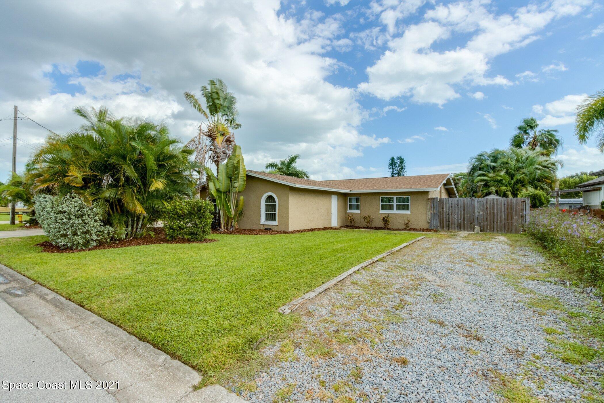 931 Bali Road Cocoa Beach, FL 32931 - Photo 40 of 42 Gravel Drive South View House