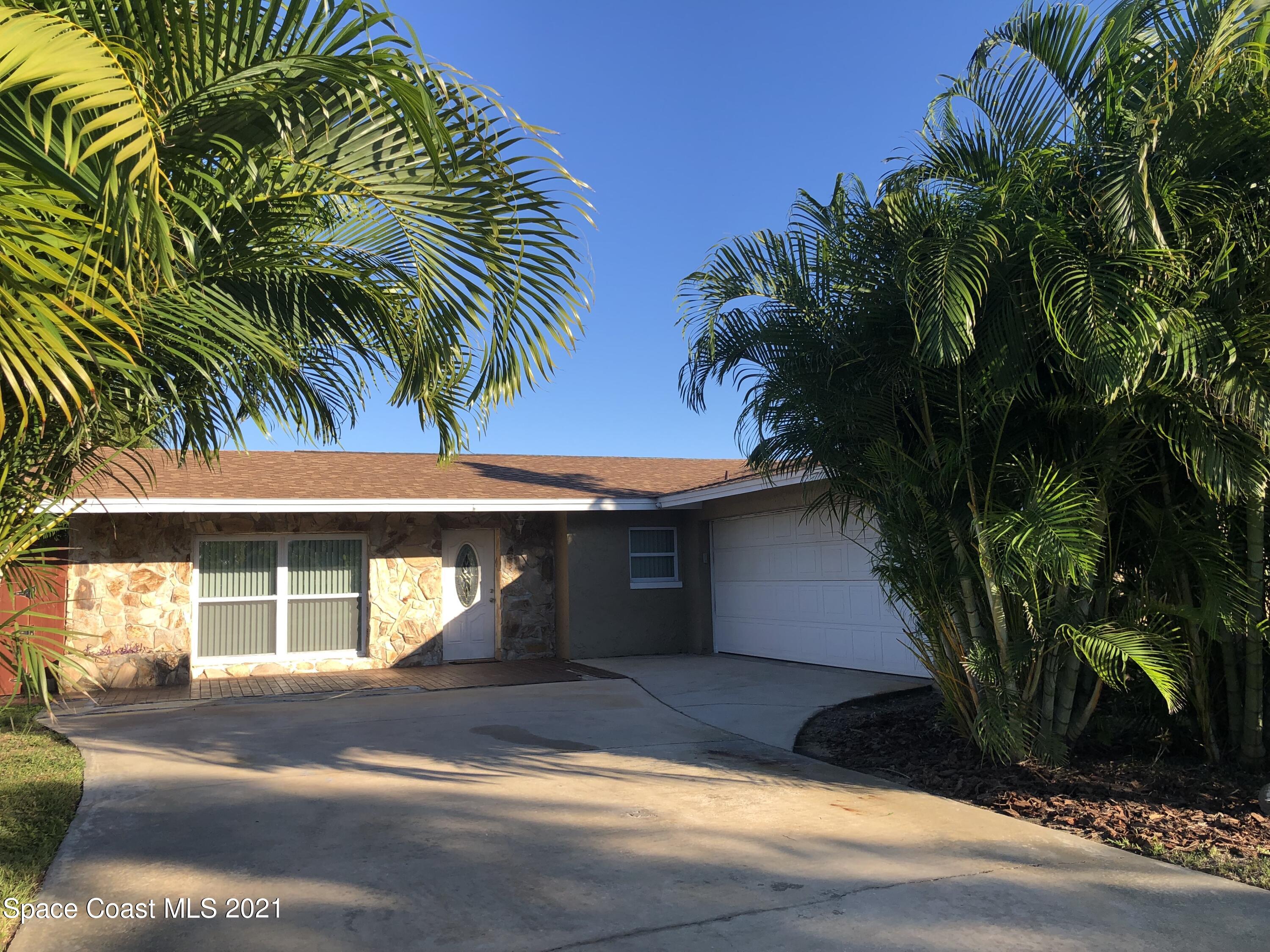931 Bali Road Cocoa Beach, FL 32931 - Photo 6 of 42 931- Close up Front