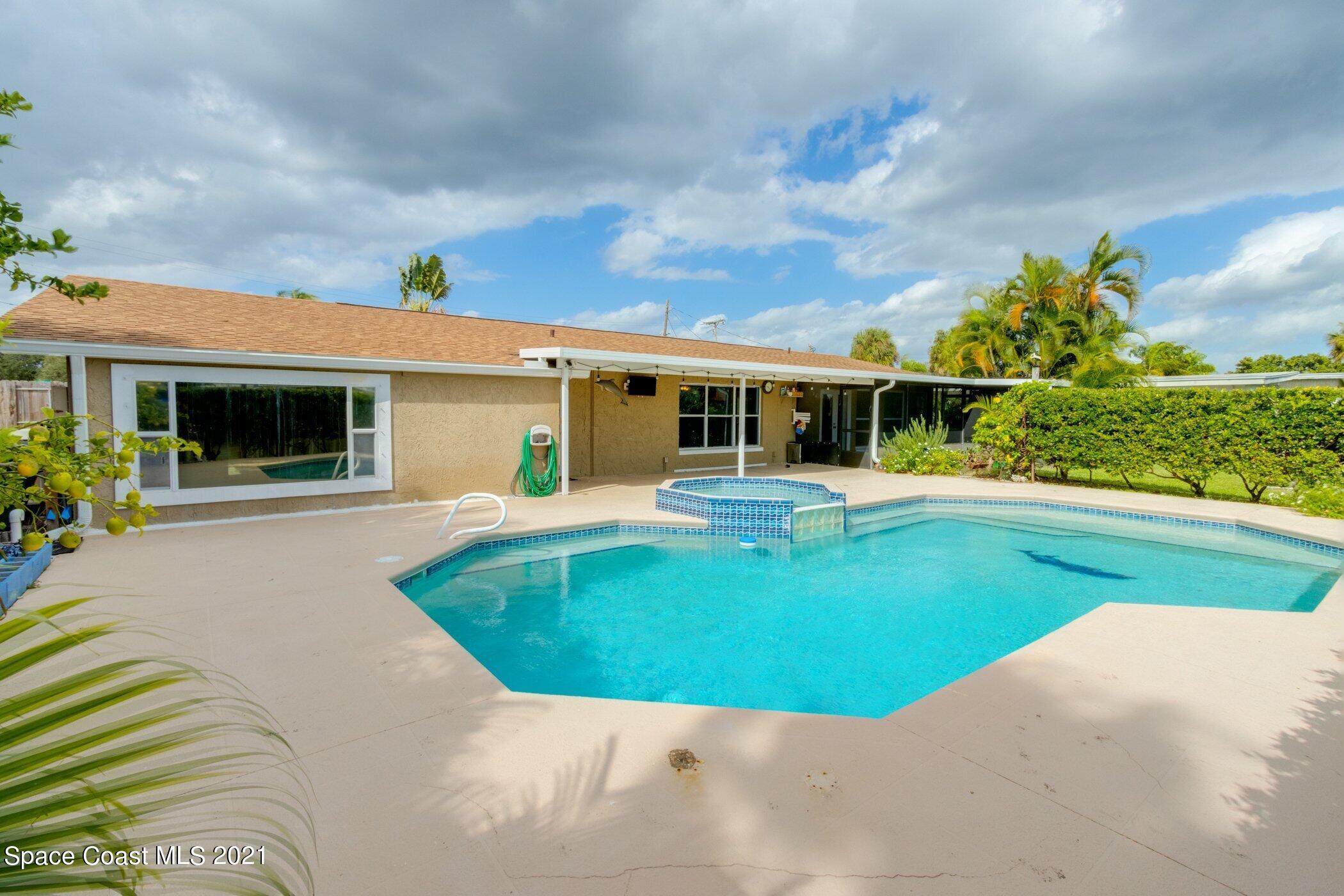931 Bali Road Cocoa Beach, FL 32931 - Photo 7 of 42 Back