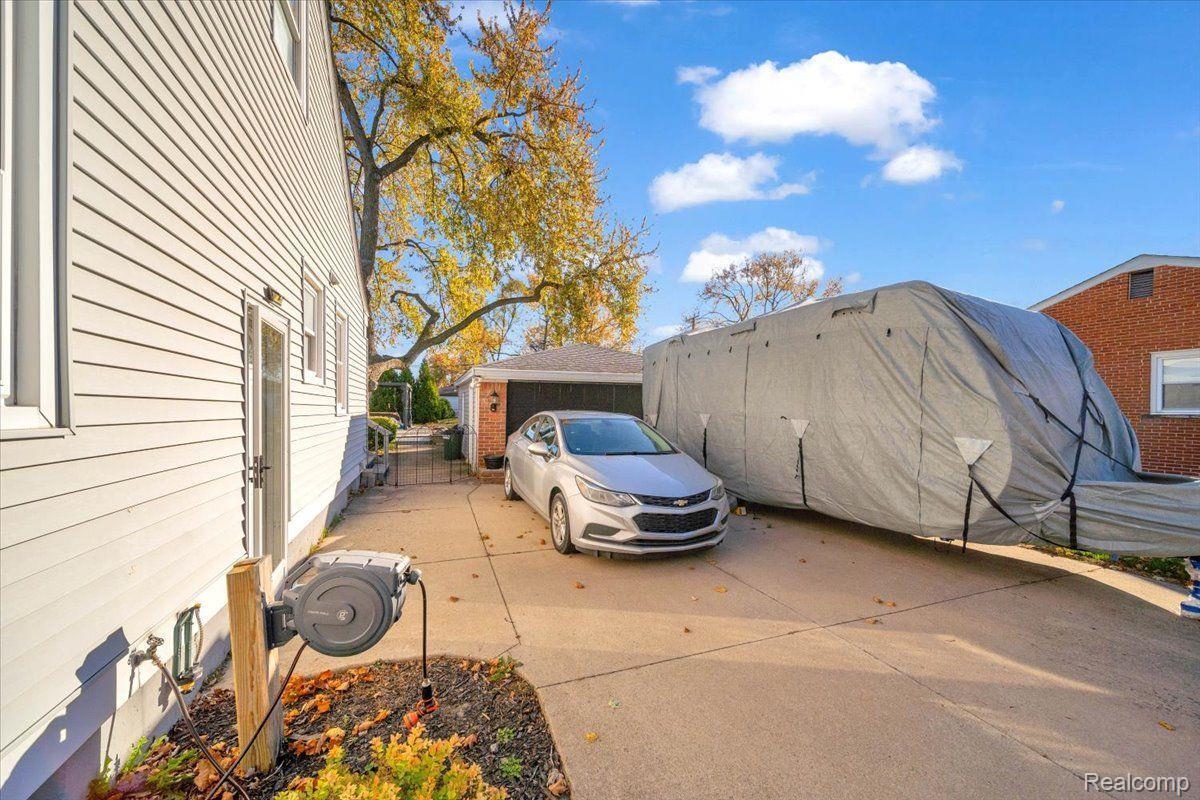 4120 Durham Road Royal Oak, MI 48073 - Photo 24 of 31 Gallery Image 24