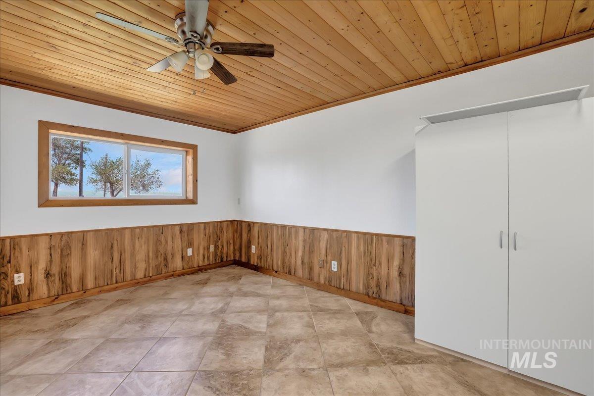 57 East 5400 Road North Hagerman, ID 83332 - Photo 14 of 45