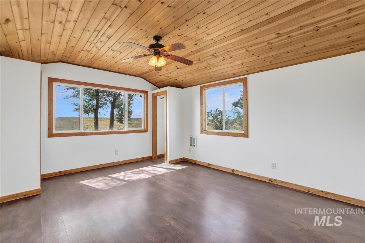 57 East 5400 Road North Hagerman, ID 83332 - Photo 22 of 45