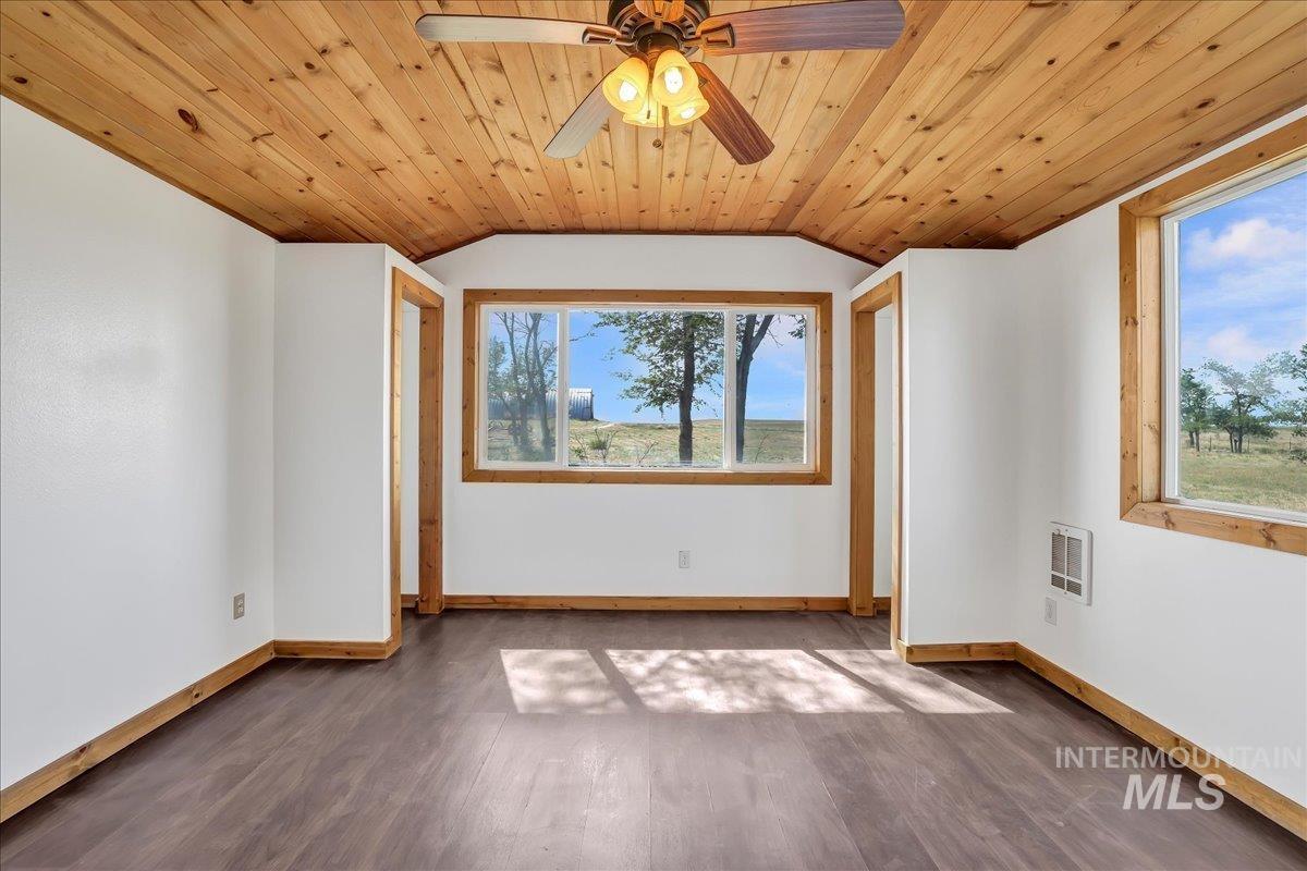 57 East 5400 Road North Hagerman, ID 83332 - Photo 23 of 45