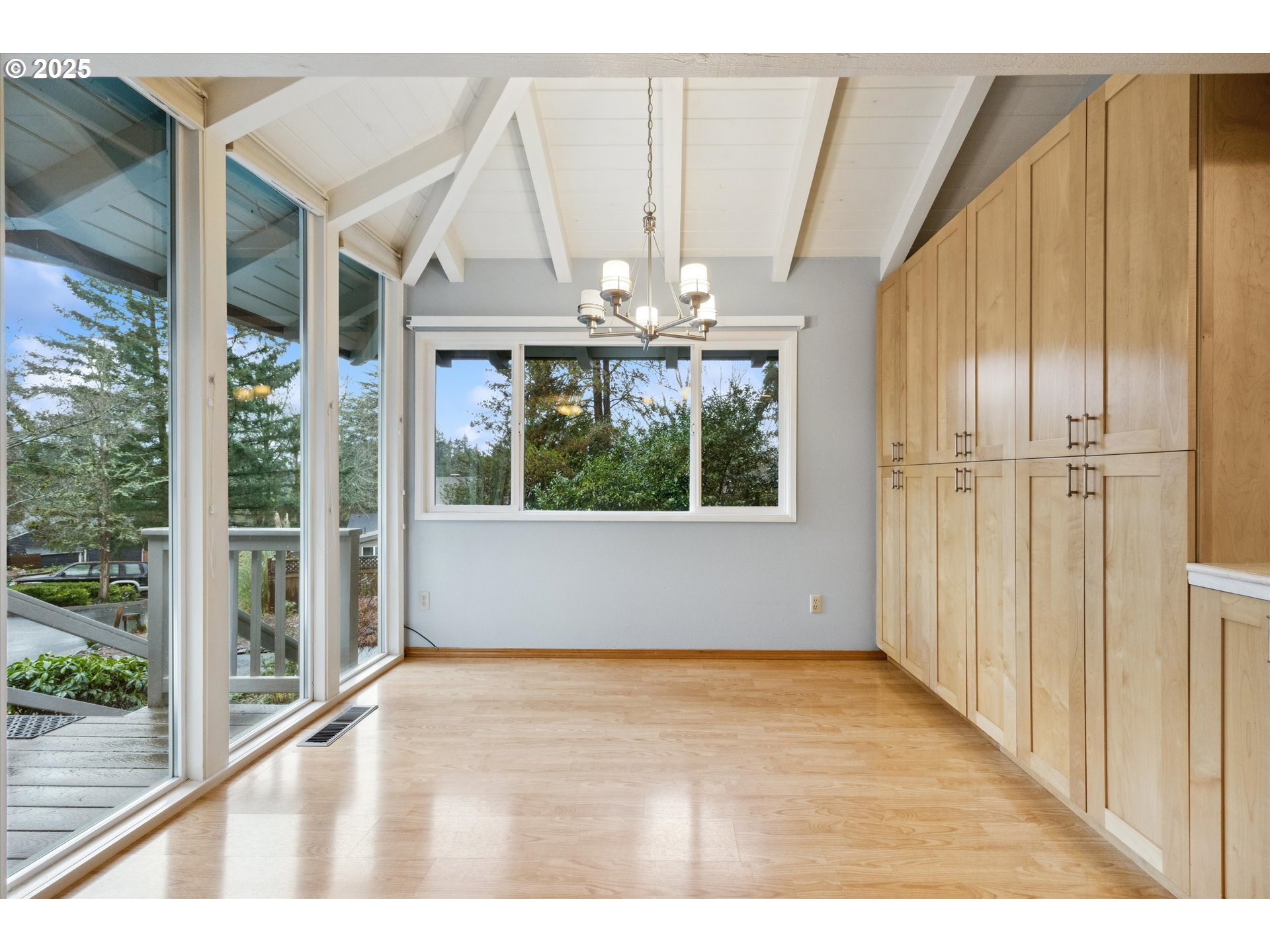 6170 Southwest Heights Lane Beaverton, OR 97007 - Photo 11 of 39