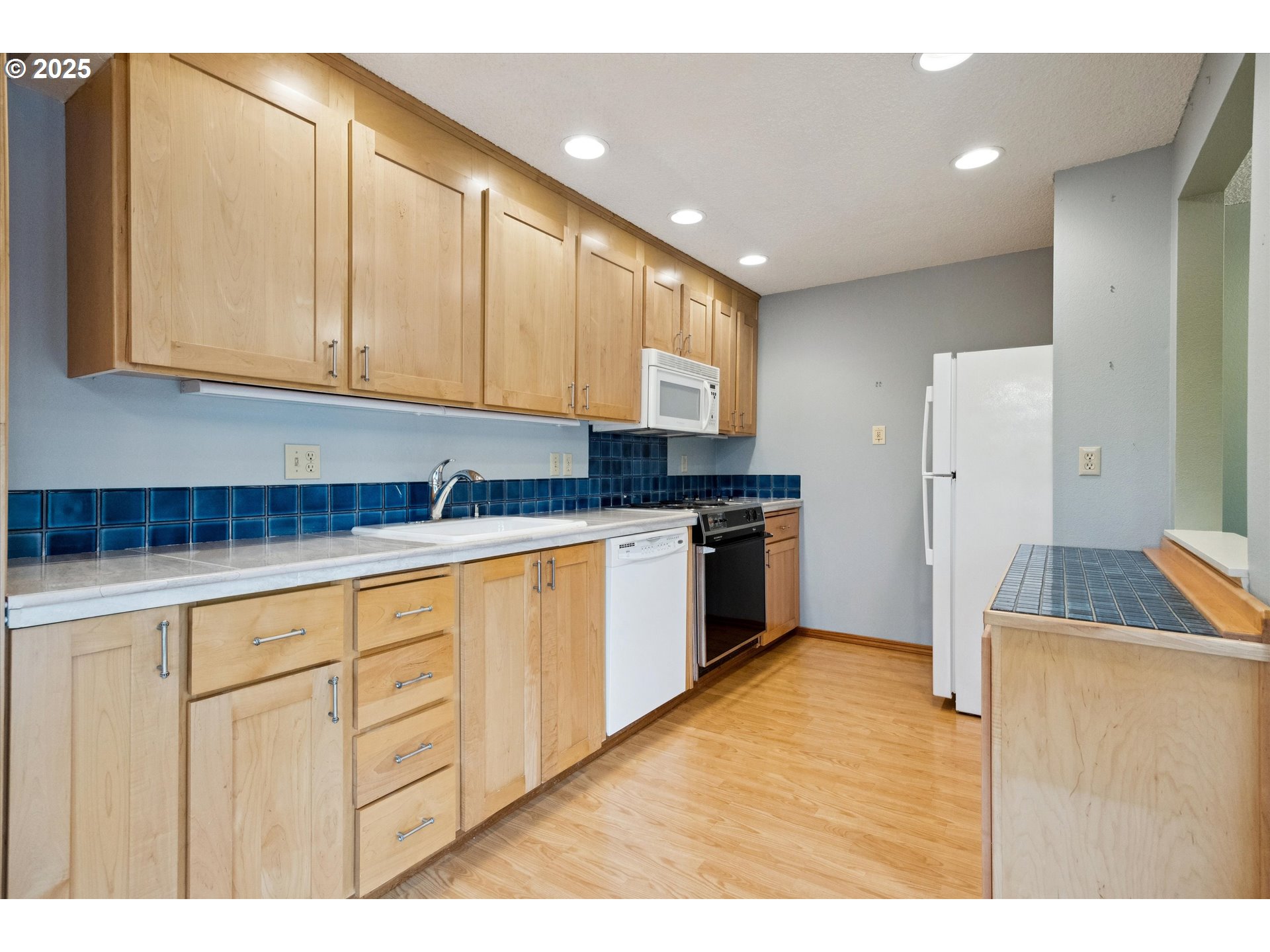 6170 Southwest Heights Lane Beaverton, OR 97007 - Photo 14 of 39