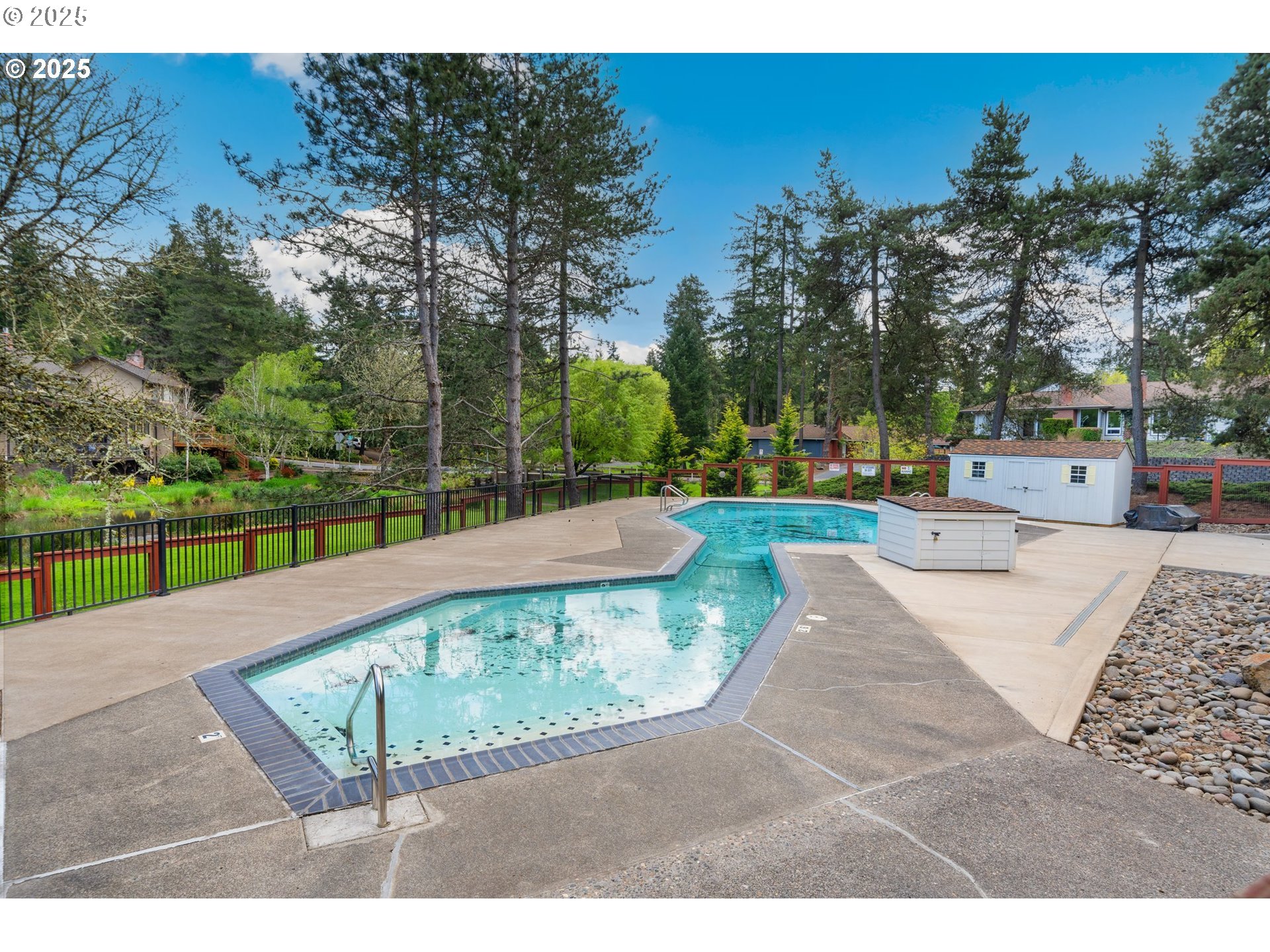 6170 Southwest Heights Lane Beaverton, OR 97007 - Photo 35 of 39 Community Pool