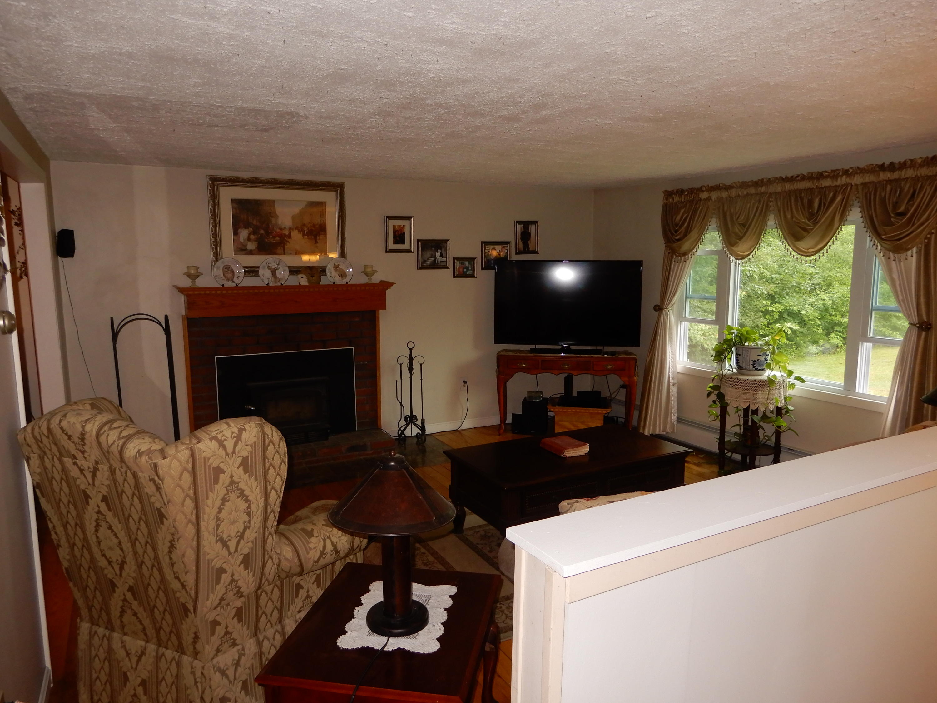 99 Shady Nook Road West Newfield, ME 04095 - Photo 7 of 30 Living room
