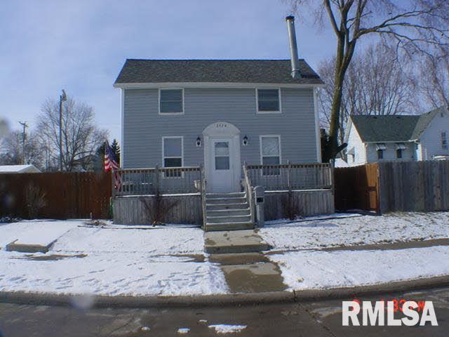 2422 Cleveland Street Clinton, IA 52732 - Photo 1 of 24 Gallery Image 1