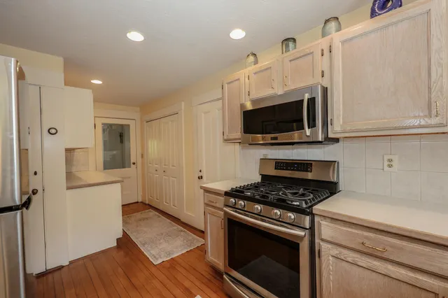 $699,900 | 25 Pleasant Street, Goffstown, NH 03045