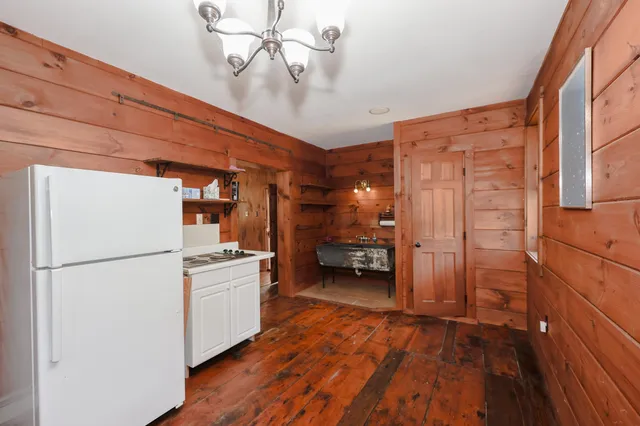 $699,900 | 25 Pleasant Street, Goffstown, NH 03045