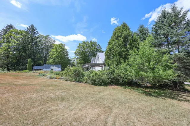$699,900 | 25 Pleasant Street, Goffstown, NH 03045