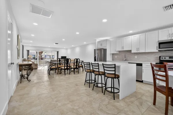 $2,650 | 5093 Privet Place, Unit A1, Delray Beach, FL 33484