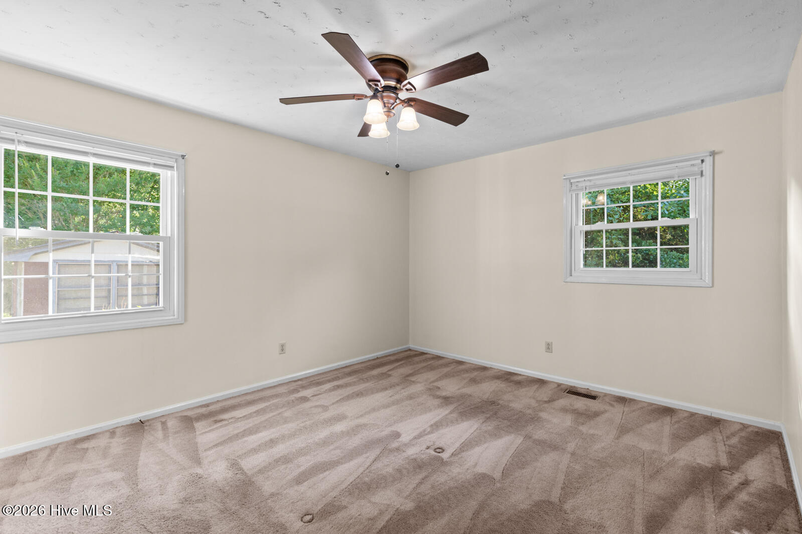 6 Laran Road Jacksonville, NC 28540 - Photo 27 of 41 Primary Bedroom, Facing The Backyard