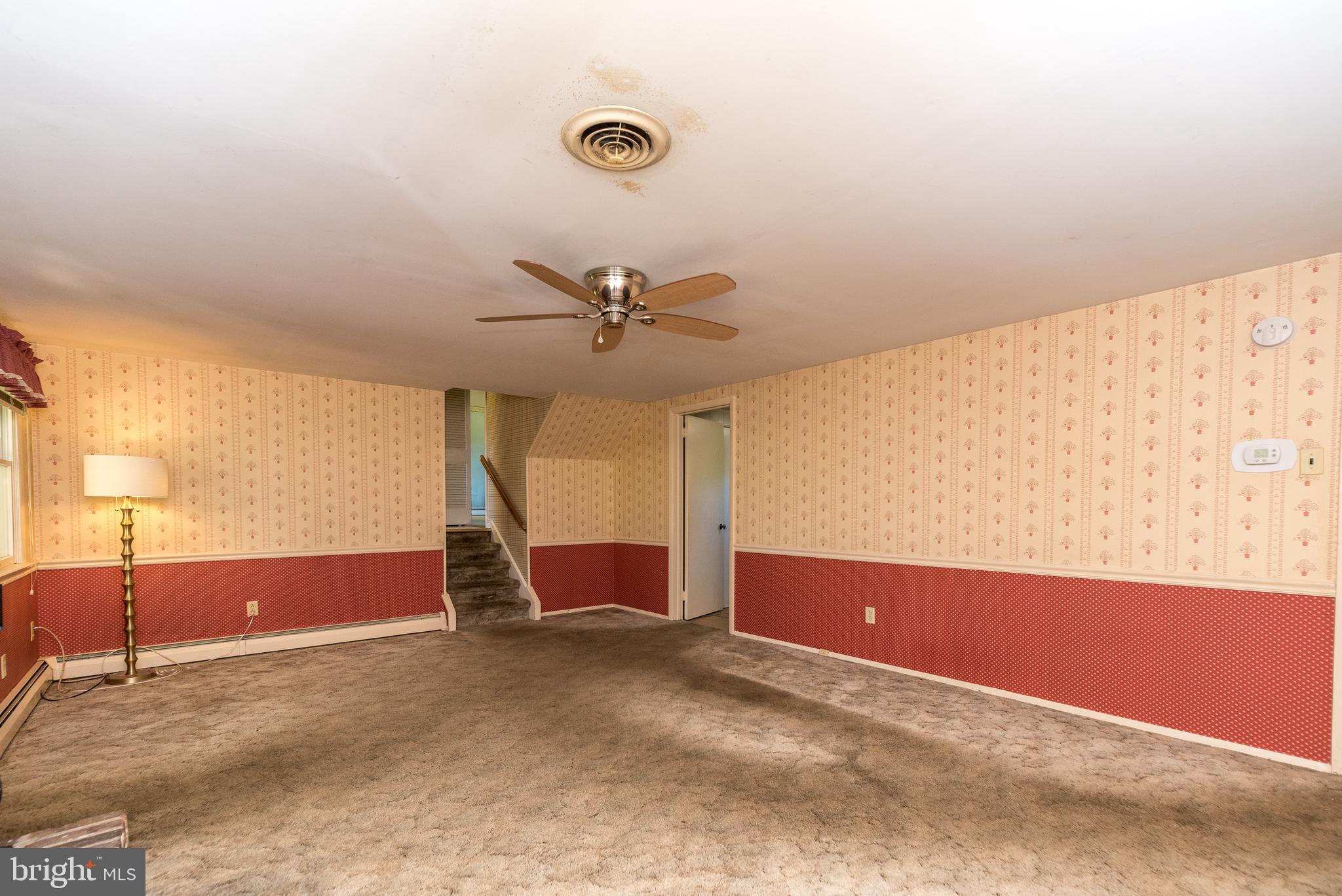 1606 Dillon Road Ambler, PA 19002 - Photo 31 of 51 Family room