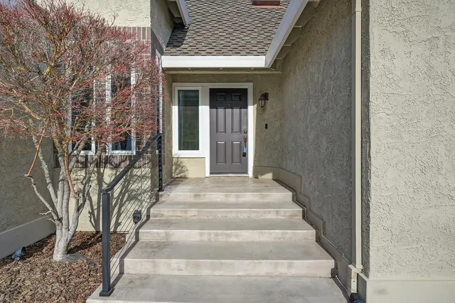 $952,000 | 113 Pradera Court, Folsom, CA 95630