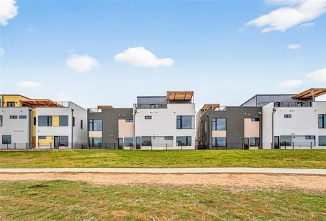 $750,000 | 1111 Raiford Road, Unit 105, Carrollton, TX 75007