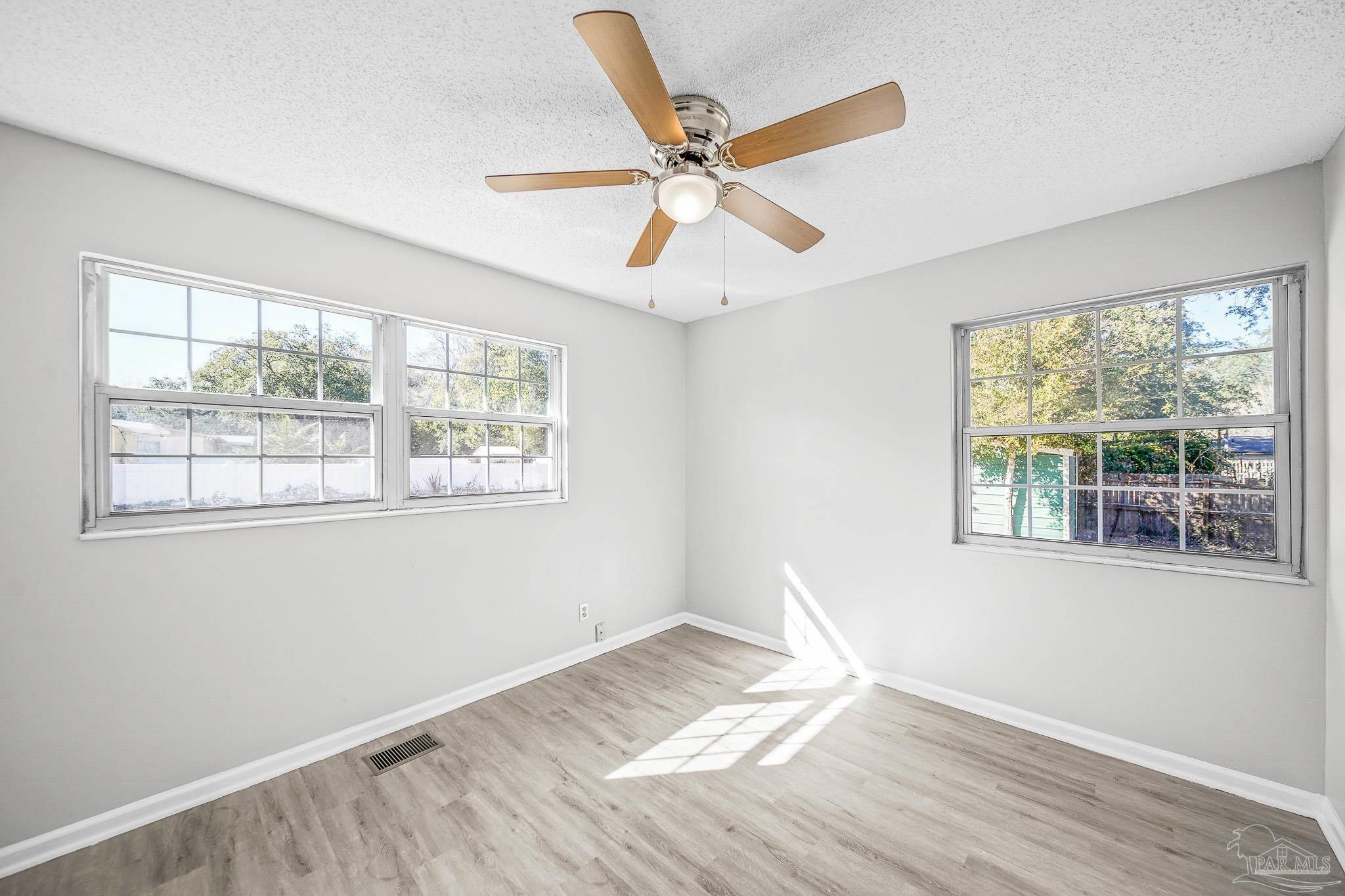 3250 Adrian Road Pensacola, FL 32504 - Photo 14 of 33