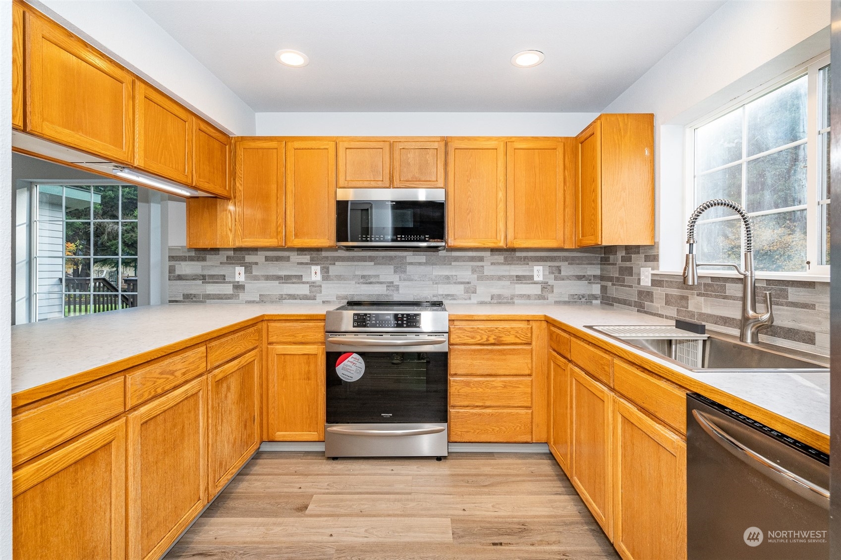 114 Juanita Road Chehalis, WA 98532 - Photo 7 of 40 Gallery Image 7