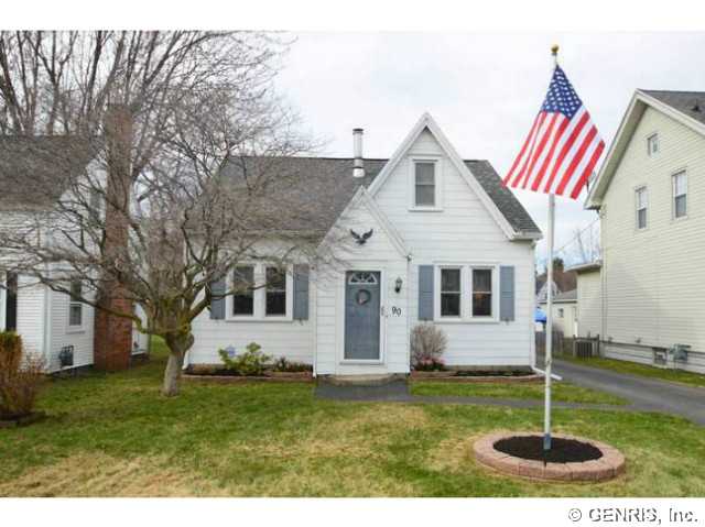 90 Orland Road Irondequoit, NY 14622 - Photo 1 of 1 Exterior Front