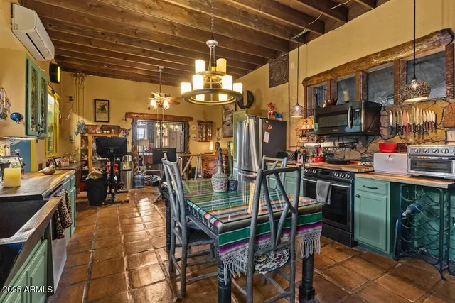 $480,000 | 14 Black Knob View, Bisbee, AZ 85603