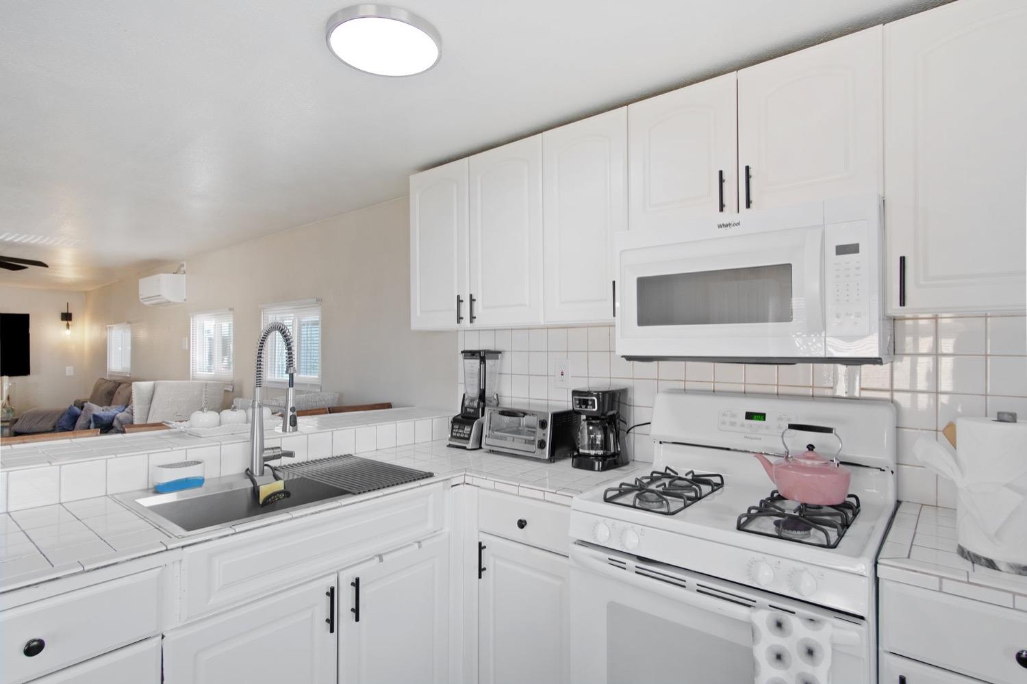 5514 Keith Court, Unit 18 Turlock, CA 95382 - Photo 12 of 20