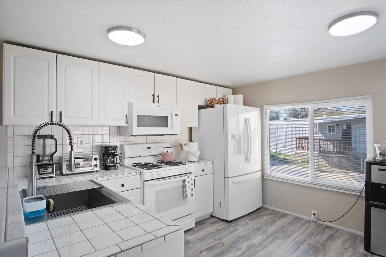 5514 Keith Court, Unit 18 Turlock, CA 95382 - Photo 10 of 20
