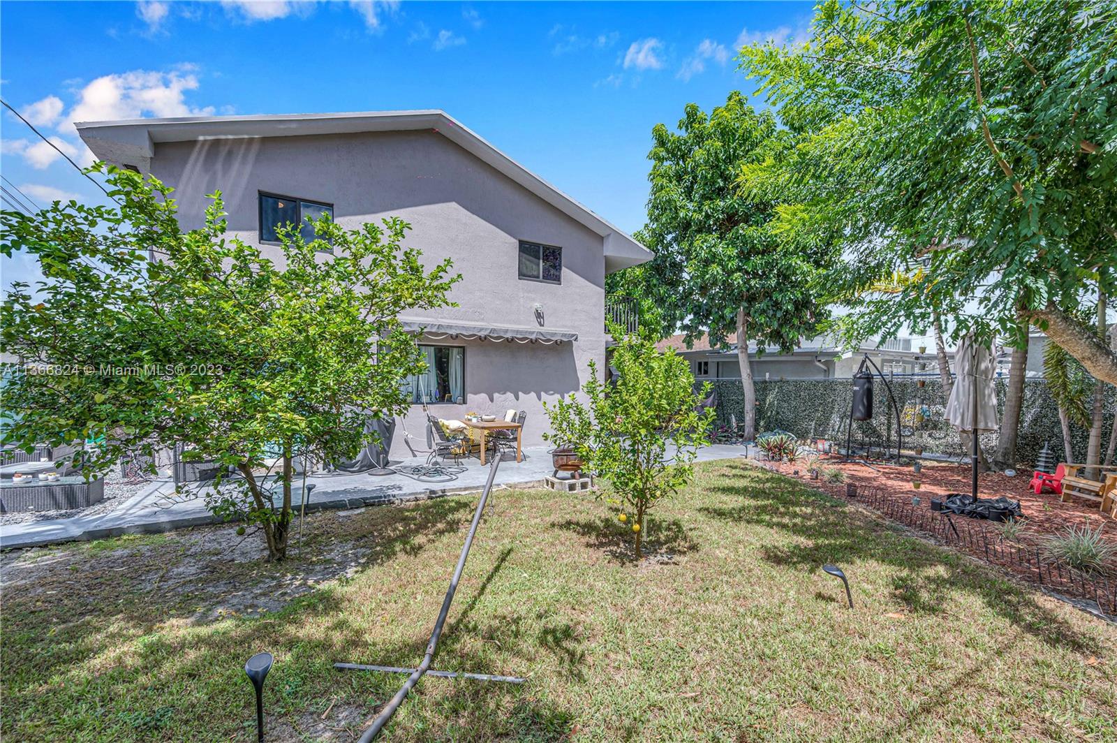 2729 Southwest 67th Avenue Miami, FL 33155 - Photo 11 of 37 a house view with a sitting space