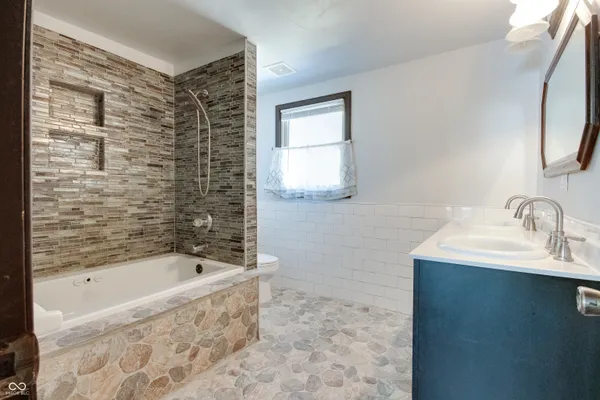 $475,000 | 8 Mill Springs, Coatesville, IN 46121
