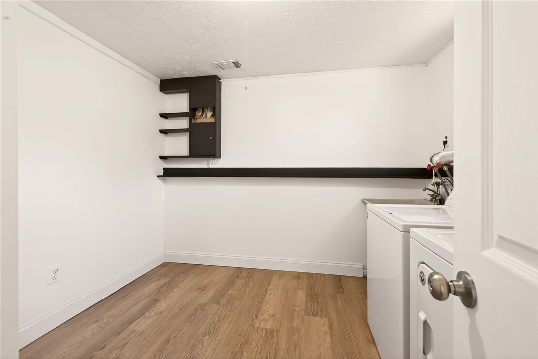 19 Chimney Hill Road Greece, NY 14612 - Photo 26 of 29