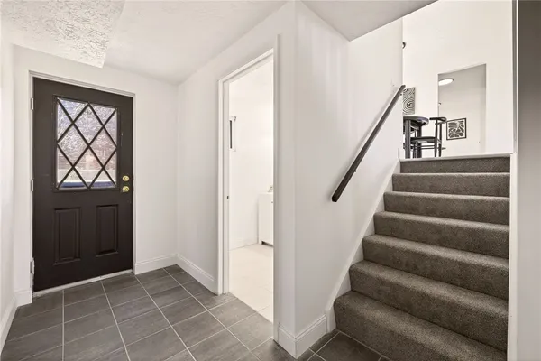 $249,900 | 19 Chimney Hill Road, Greece, NY 14612