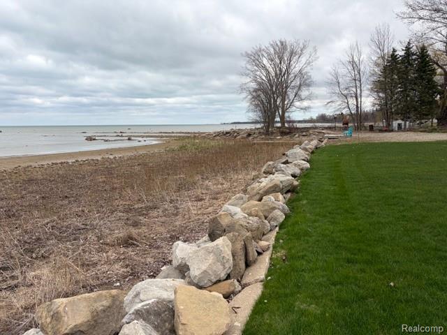2904 North Lakeshore Road Port Hope, MI 48468 - Photo 10 of 31