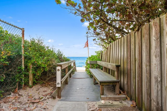 $1,196,000 | 6530 South Hwy A1A, Melbourne Beach, FL 32951
