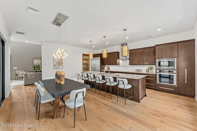 $1,196,000 | 6530 South Hwy A1A, Melbourne Beach, FL 32951